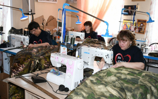Волонтёры Сузунского общества инвалидов организовали производство антитепловизорных защитных накидок